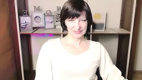 Snapshot of angelinalov_ chatting on 06/24/26, 07:29 Angelina online show from 06/24/26, 07:29