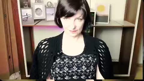 Snapshot of angelinalov_ chatting on 07/12/26, 06:37 Angelina online show from 07/12/26, 06:37