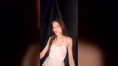 angelinalovel1 online show from 02/21/26, 09:10