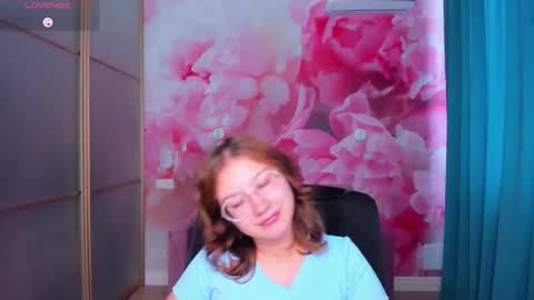 AngelinaLow online show from 10/23/25, 11:31