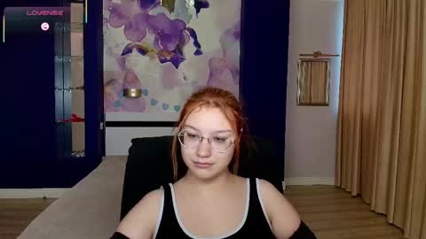 AngelinaLow online show from 12/05/25, 12:25