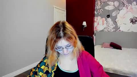 AngelinaLow online show from 02/05/26, 12:32