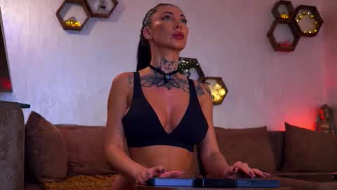 Angelina online show from 02/17/26, 01:07