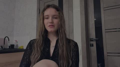 Nika online show from 04/15/26, 02:13