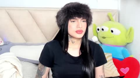 Snapshot of angeline__smith chatting on 12/13/24, 12:06 Angeline Smith online show from 12/13/24, 12:06