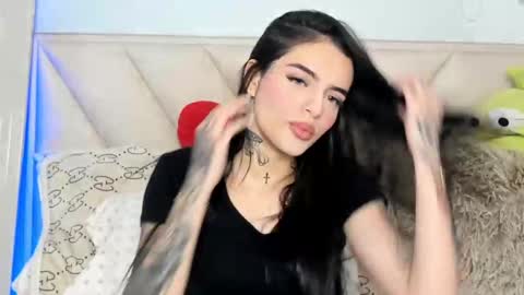 Snapshot of angeline__smith chatting on 02/11/25, 06:40 Angeline Smith online show from 02/11/25, 06:40