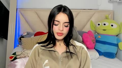 Snapshot of angeline__smith chatting on 03/04/25, 07:41 Angeline Smith online show from 03/04/25, 07:41