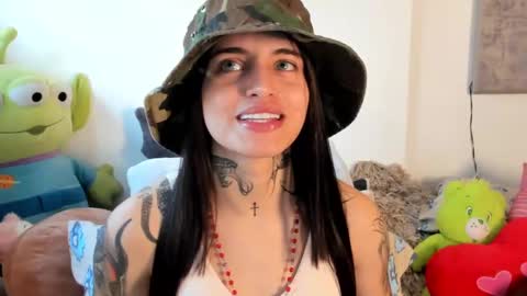 Snapshot of angeline__smith chatting on 10/07/25, 04:48 Angeline Smith online show from 10/07/25, 04:48