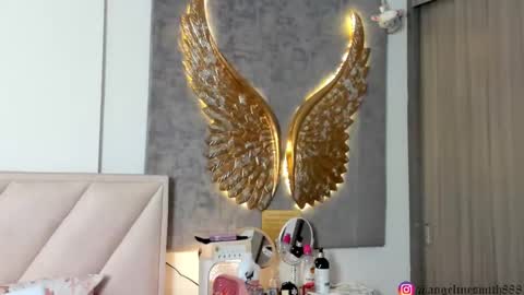 Angeline Smith  online show from 02/03/26, 04:32