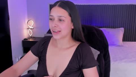 Snapshot of angeline_davies chatting on 12/05/24, 03:50 angeline_davies online show from 12/05/24, 03:50