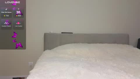 Angel online show from 02/10/26, 03:43