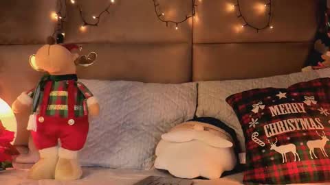 angelinepossy online show from 12/19/25, 09:11