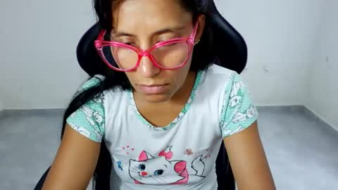 angela online show from 07/14/26, 07:08