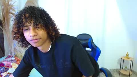 Snapshot of angell18_ chatting on 05/02/26, 08:47 Angel online show from 05/02/26, 08:47