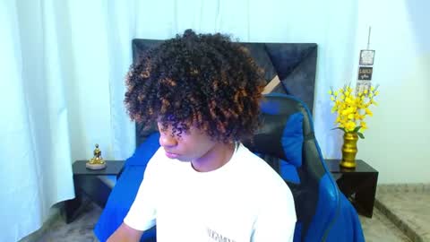 Angel online show from 07/10/26, 09:06