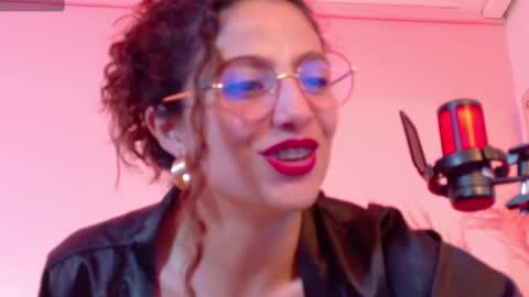 Angel online show from 03/04/25, 09:32