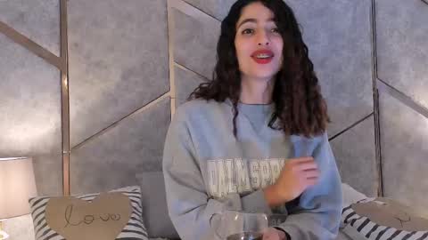 Angel online show from 03/08/25, 06:26