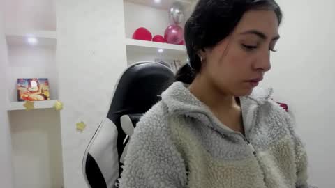 Angell cooper8 online show from 02/18/26, 01:29