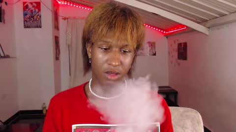 Snapshot of angell_dustt chatting on 12/20/24, 04:20 Danielle online show from 12/20/24, 04:20