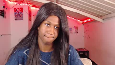 Snapshot of angell_dustt chatting on 01/02/25, 04:20 Danielle online show from 01/02/25, 04:20