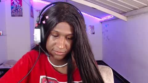 Snapshot of angell_dustt chatting on 01/14/25, 05:19 Danielle online show from 01/14/25, 05:19