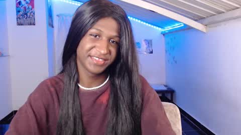 Snapshot of angell_dustt chatting on 01/20/25, 01:18 Danielle online show from 01/20/25, 01:18