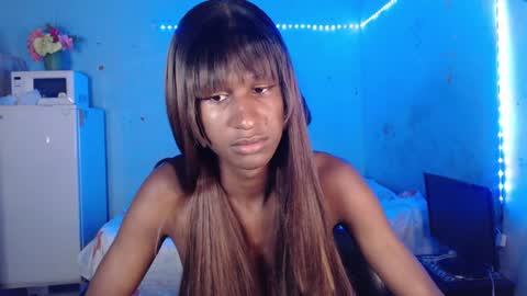 Snapshot of angell_dustt chatting on 09/09/25, 09:25 Danielle online show from 09/09/25, 09:25