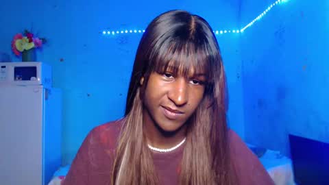 Snapshot of angell_dustt chatting on 09/23/25, 12:13 Danielle online show from 09/23/25, 12:13