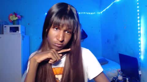 Snapshot of angell_dustt chatting on 10/01/25, 11:16 Danielle online show from 10/01/25, 11:16