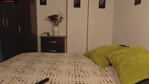  ANGELA ISABELLA  online show from 04/08/26, 12:54