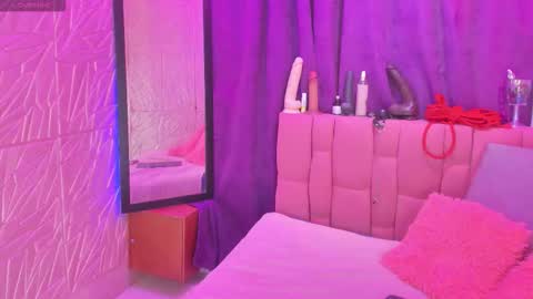 Snapshot of angellike_doll chatting on 09/22/25, 07:05 Angellike online show from 09/22/25, 07:05