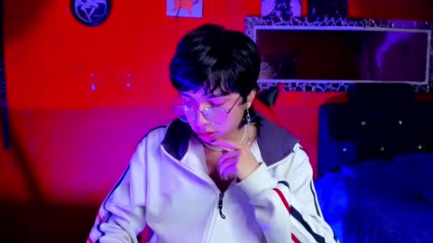 Angel  online show from 02/11/25, 08:26