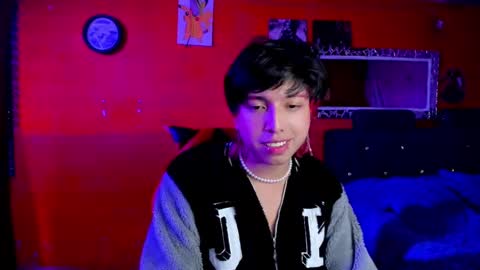 Angel  online show from 03/04/25, 09:18