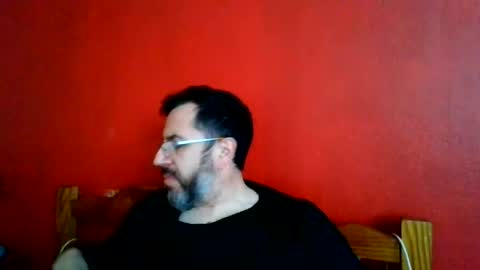 Snapshot of angelmauricio2026 chatting on 07/19/26, 01:37 angelmauricio2026 online show from 07/19/26, 01:37