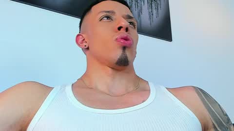 Angelo Varek online show from 04/22/26, 03:20