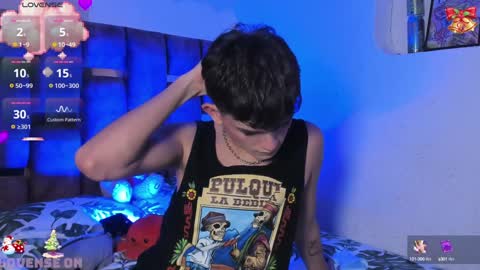 Snapshot of angelocute_ chatting on 12/28/24, 03:37 Angelo I work from home this is my room online show from 12/28/24, 03:37