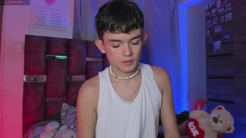 Snapshot of angelocute_ chatting on 01/17/25, 09:06 Angelo I work from home this is my room online show from 01/17/25, 09:06