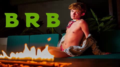 Snapshot of angelocute_ chatting on 02/09/25, 12:19 Angelo I work from home this is my room online show from 02/09/25, 12:19