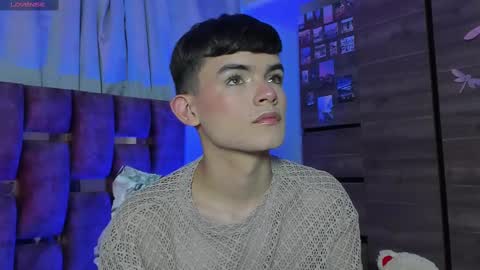 Snapshot of angelocute_ chatting on 02/13/25, 05:48 Angelo I work from home this is my room online show from 02/13/25, 05:48