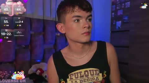 Snapshot of angelocute_ chatting on 03/10/25, 12:29 Angelo I work from home this is my room online show from 03/10/25, 12:29