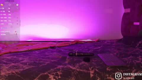 Snapshot of angelocute_ chatting on 11/27/25, 07:10 Angelo I work from home this is my room online show from 11/27/25, 07:10