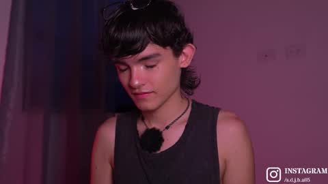 Snapshot of angelocute_ chatting on 01/31/26, 11:25 Angelo I work from home this is my room online show from 01/31/26, 11:25