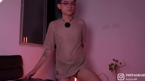 Snapshot of angelocute_ chatting on 02/13/26, 12:06 Angelo I work from home this is my room online show from 02/13/26, 12:06