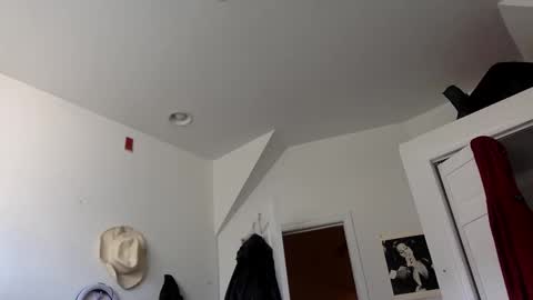 Angel online show from 11/12/25, 06:30