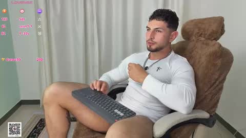 Snapshot of angeloferro1 chatting on 09/18/25, 02:02 Angelo Ferro online show from 09/18/25, 02:02