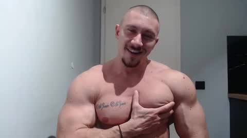Snapshot of angelofit chatting on 12/29/24, 03:13 ------- SEX SHOW WITH GUYS AND GIRLS MUSCLE SHOW online show from 12/29/24, 03:13