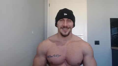  ------- SEX SHOW WITH GUYS AND GIRLS  MUSCLE SHOW online show from 01/11/25, 01:01