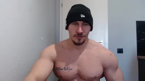 Snapshot of angelofit chatting on 02/12/25, 11:18 ------- SEX SHOW WITH GUYS AND GIRLS MUSCLE SHOW online show from 02/12/25, 11:18