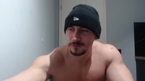 Snapshot of angelofit chatting on 02/13/25, 06:16 ------- SEX SHOW WITH GUYS AND GIRLS MUSCLE SHOW online show from 02/13/25, 06:16