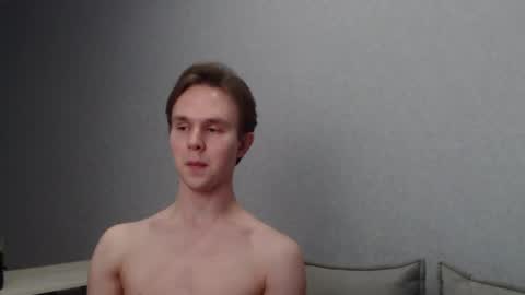 Angel online show from 03/11/25, 03:45